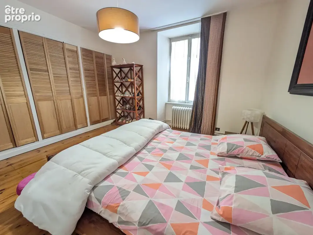 Demeure de caractère de 300m2  au cœur d’Aigueperse 6 chambres, dépendances et prestations rares - photo 11