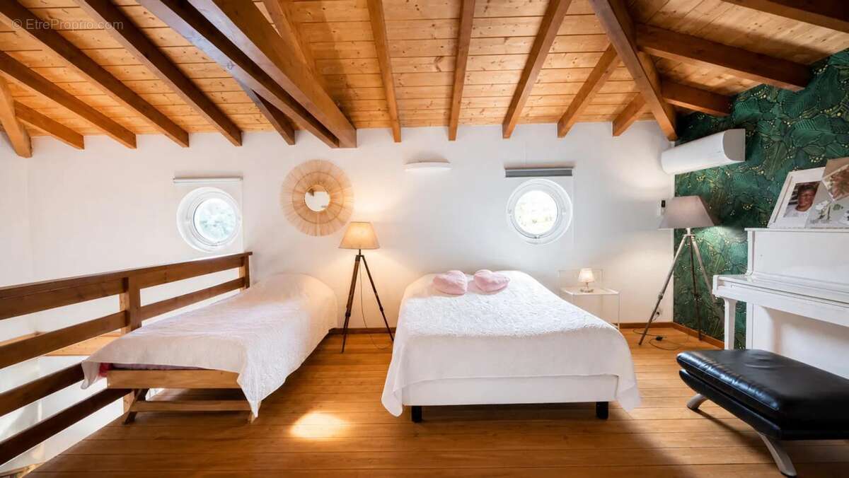 Maison de 259 m² avec piscine et chalet à Cognocoli-Monticchi - photo 16