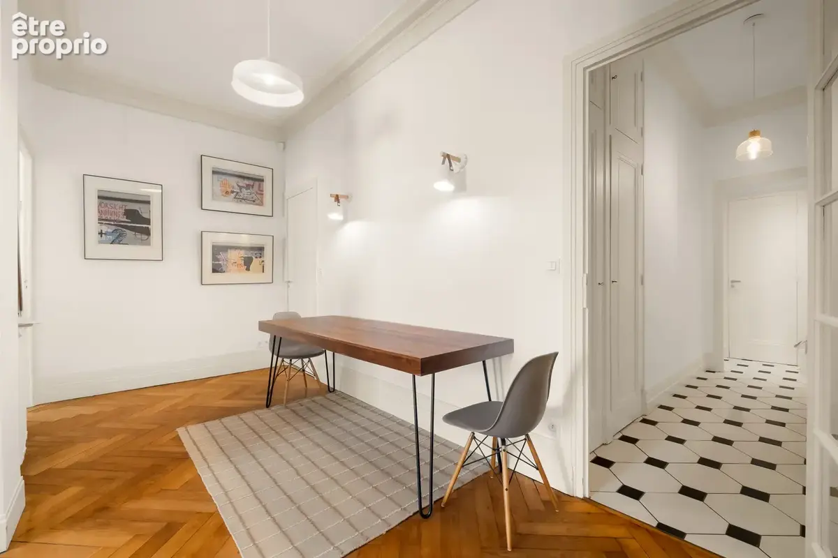 Appartement de 109 m2, place d'Helvétie - photo 8