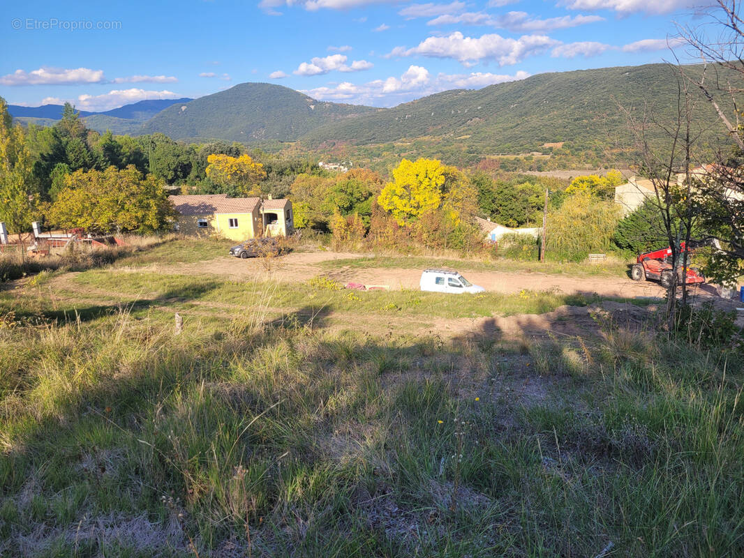 Terrain à LE PRADAL
