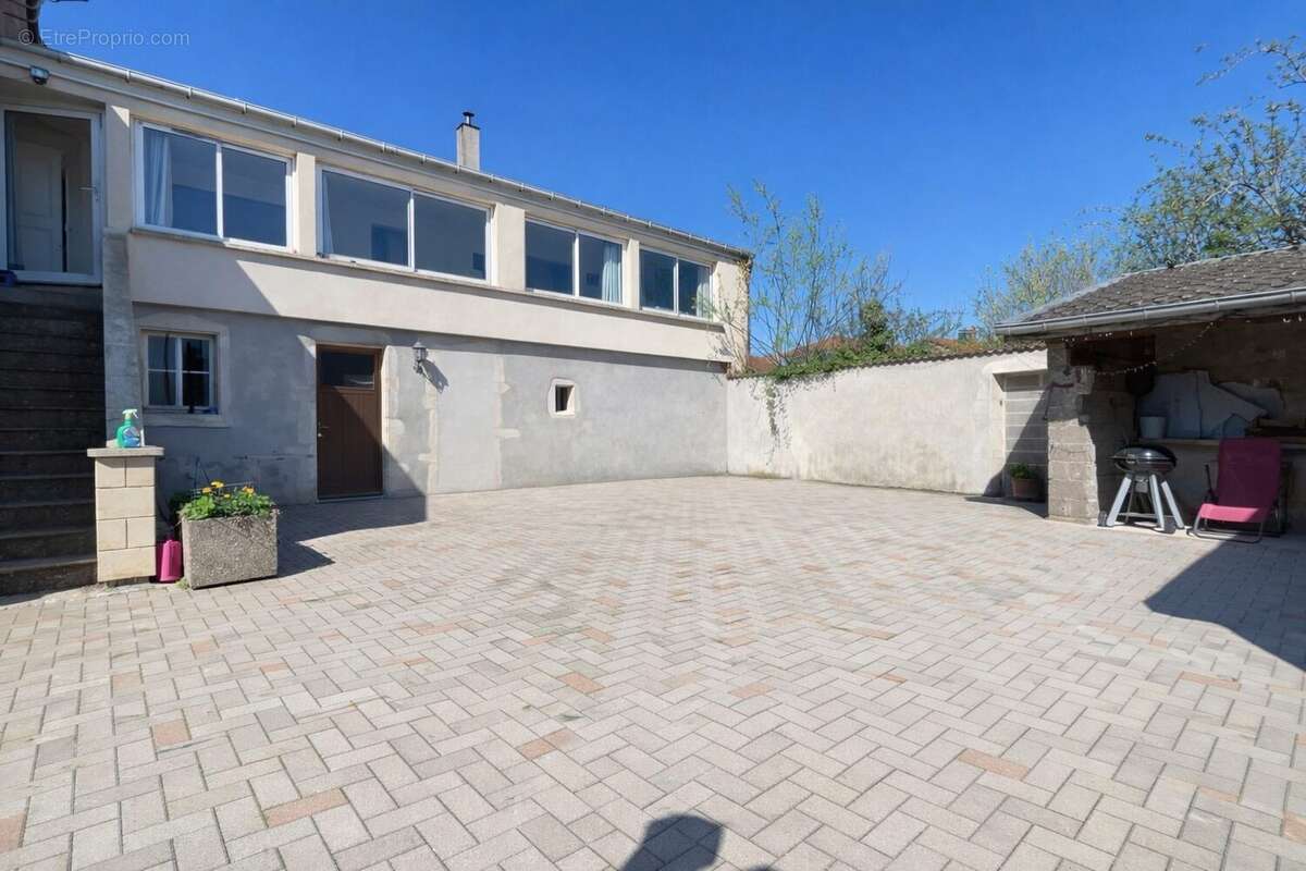 Appartement à SOLGNE