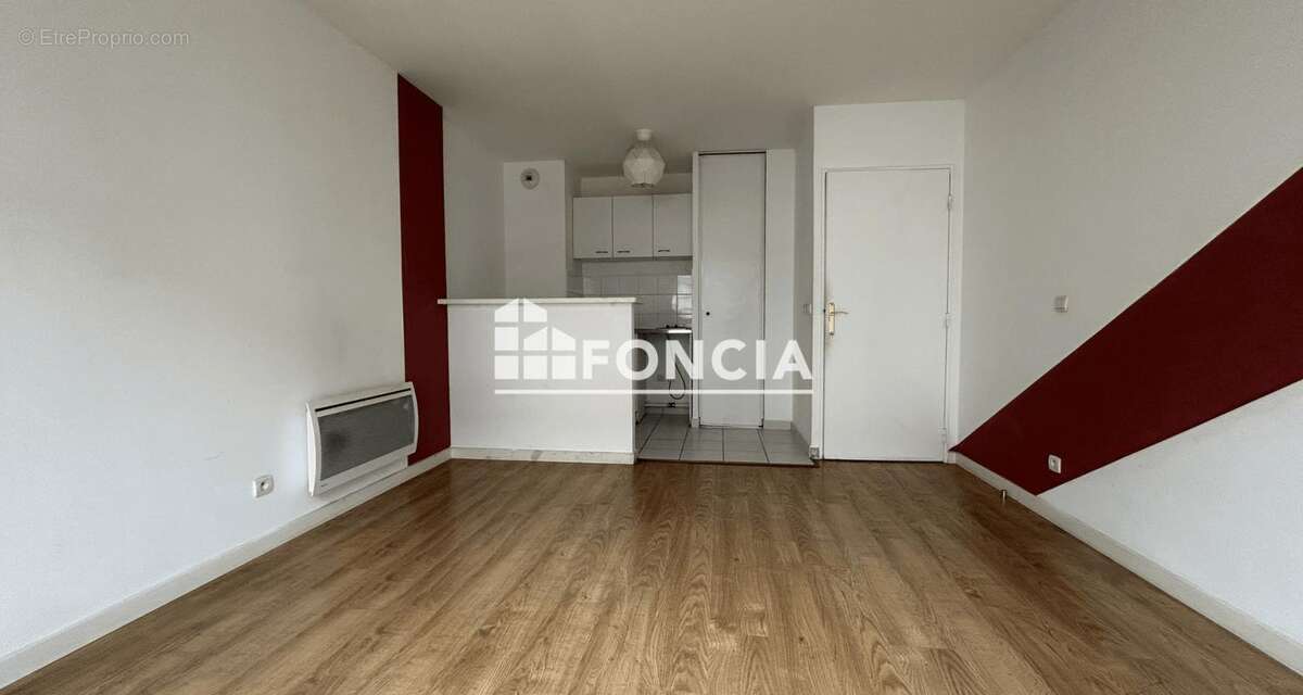 Appartement à CORBEIL-ESSONNES