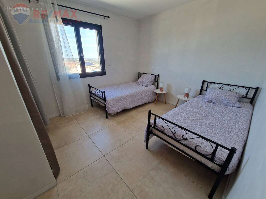 Villa 4 faces de plain pied de type 4 avec garage et jardin - photo 18