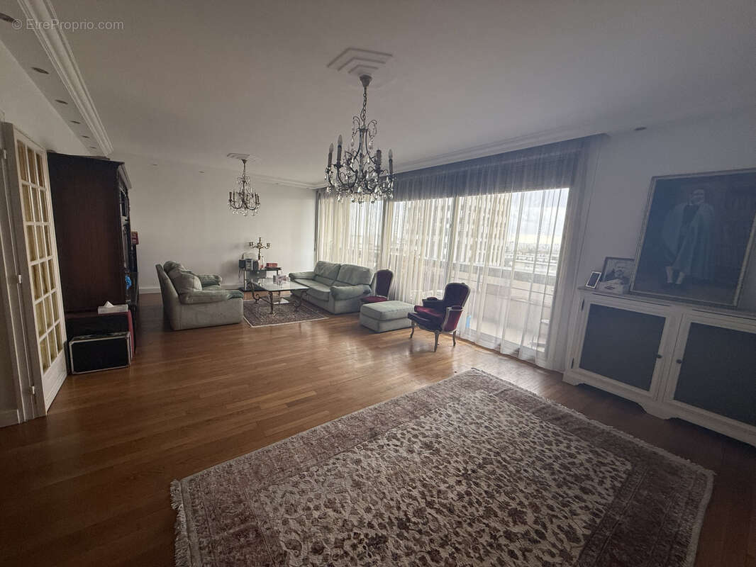 Appartement à SARCELLES