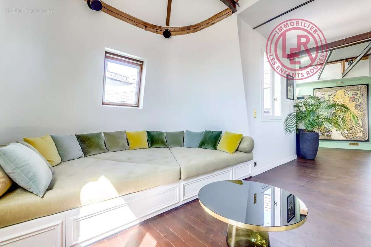 Appartement à PARIS-9E