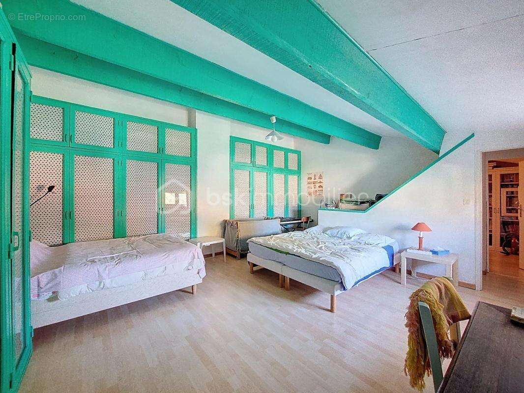 Maison à SIX-FOURS-LES-PLAGES