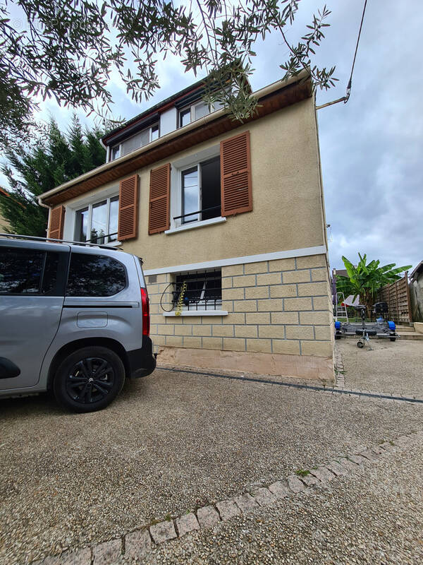 Maison à LE BLANC-MESNIL