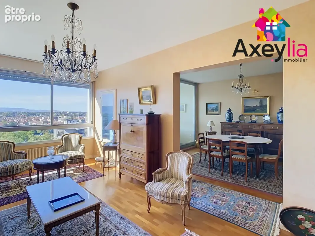 A vendre- roanne hyper centre- appartement t5 avec 2 caves et place de parking sécurisé - photo 6
