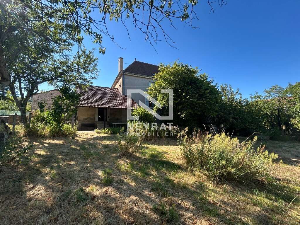 Grande maison en pierres avec jardin et dépendances - photo 2