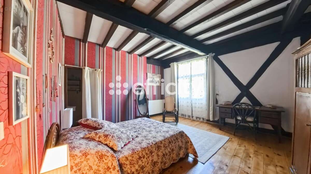 Maison 265 m² à Penne-D'agenais  - photo 20