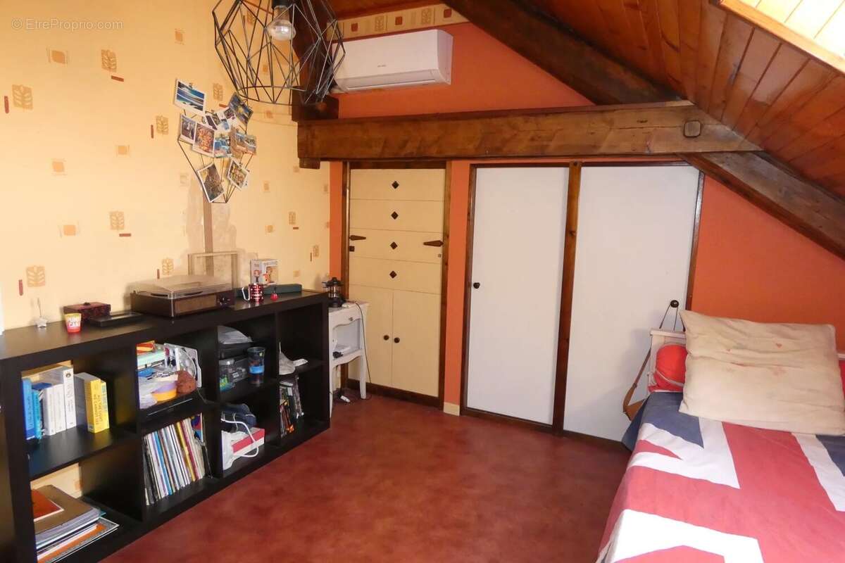 Le creusot - quartier croix menee - appartement en duplex - photo 11