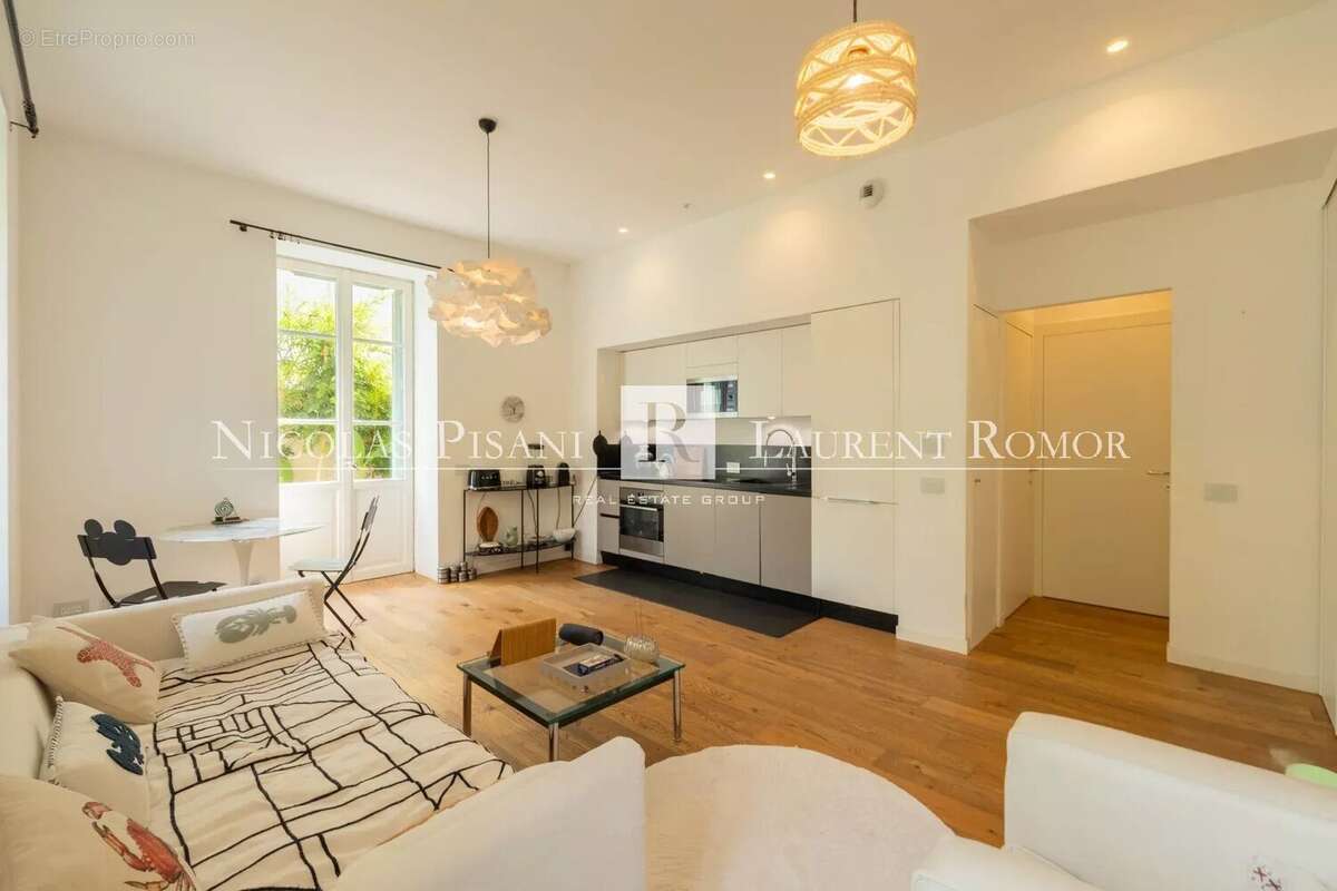 EXCLUSIVITÉ - Appartement-villa d’exception avec jardin privatif – Beaulieu-sur-Mer - photo 2