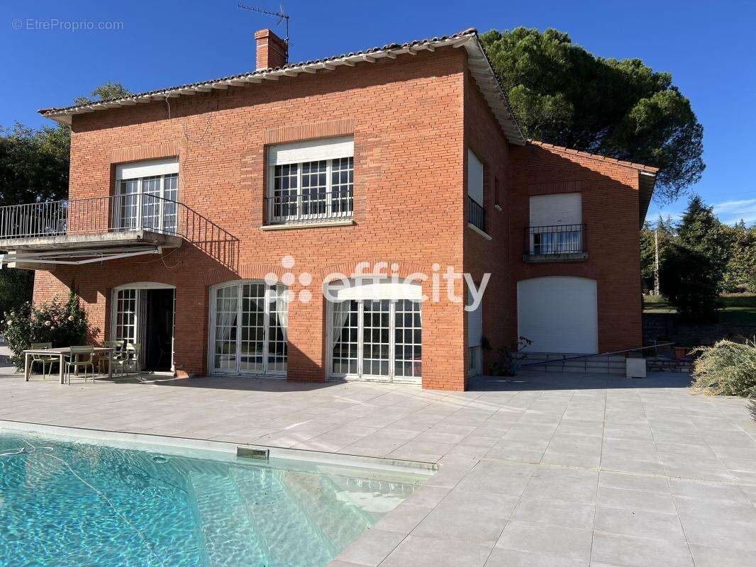 Maison à VIGOULET-AUZIL