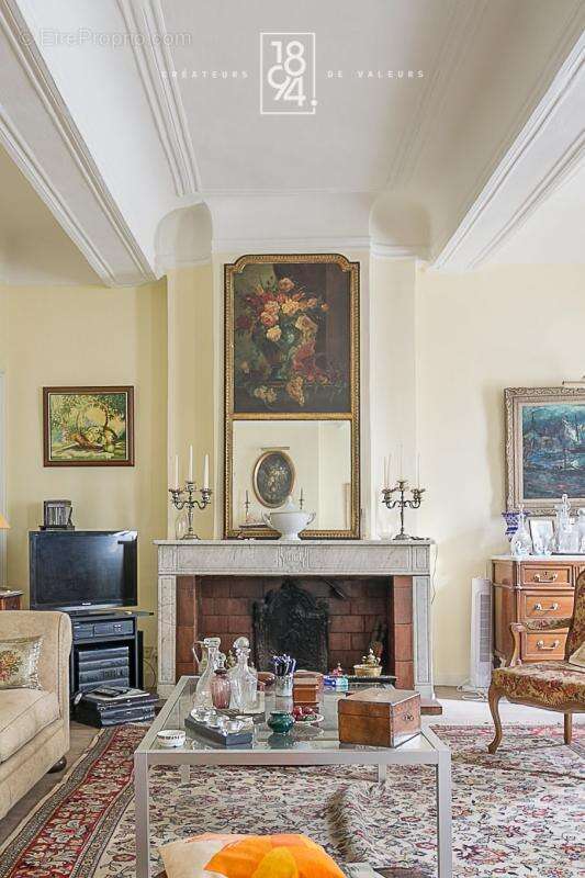 Appartement à MARSEILLE-7E