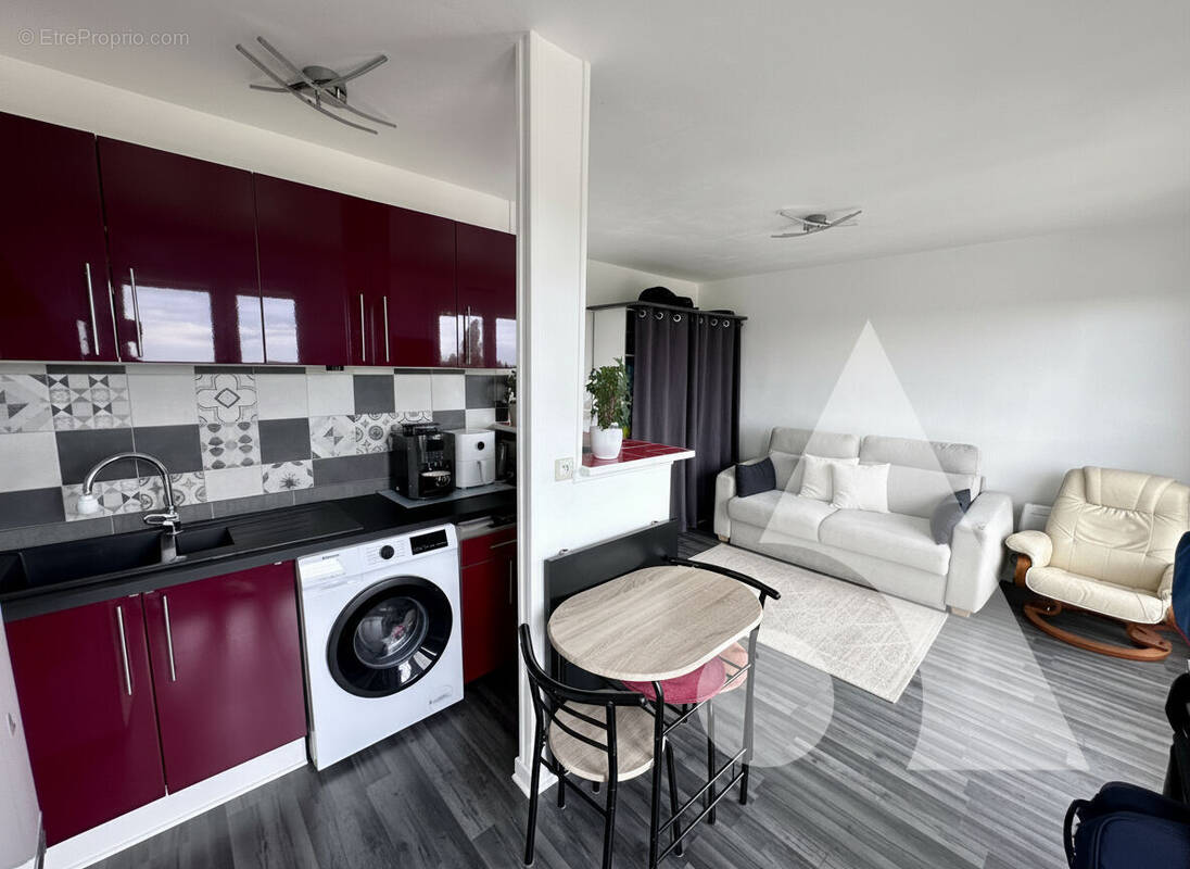 Appartement à LA CHAPELLE-SAINT-LUC
