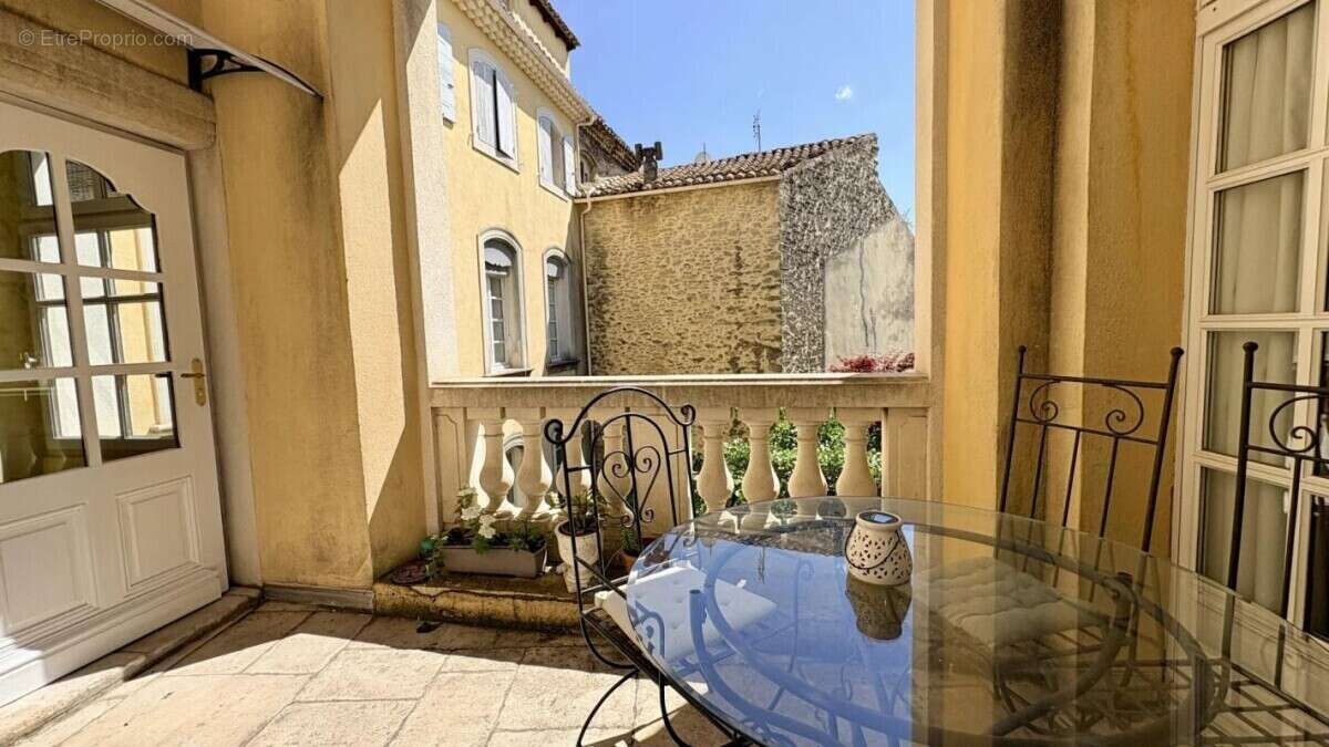 Maison à COURTHEZON
