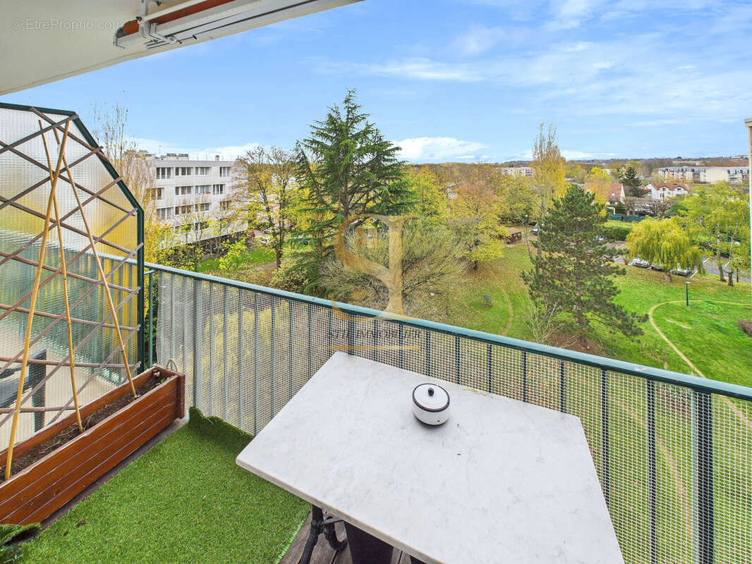 Appartement à VIGNEUX-SUR-SEINE