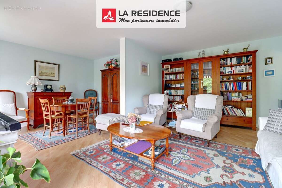 Appartement à VERNEUIL-SUR-SEINE