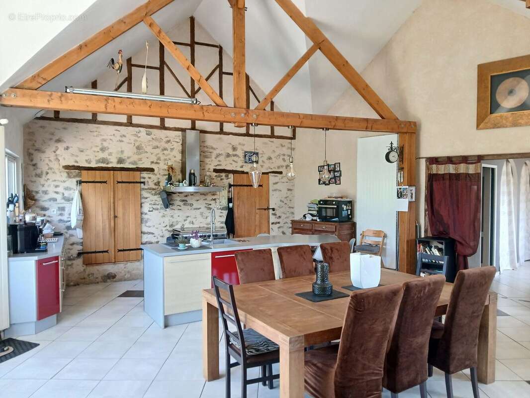 Maison à SOULGE-SUR-OUETTE