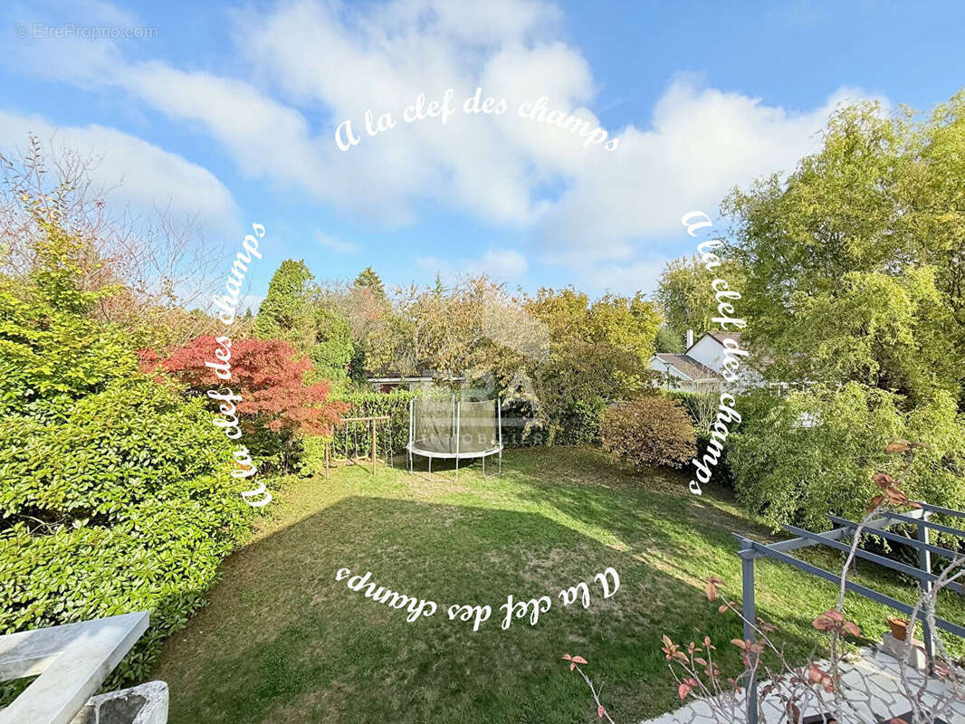 Maison à GIF-SUR-YVETTE