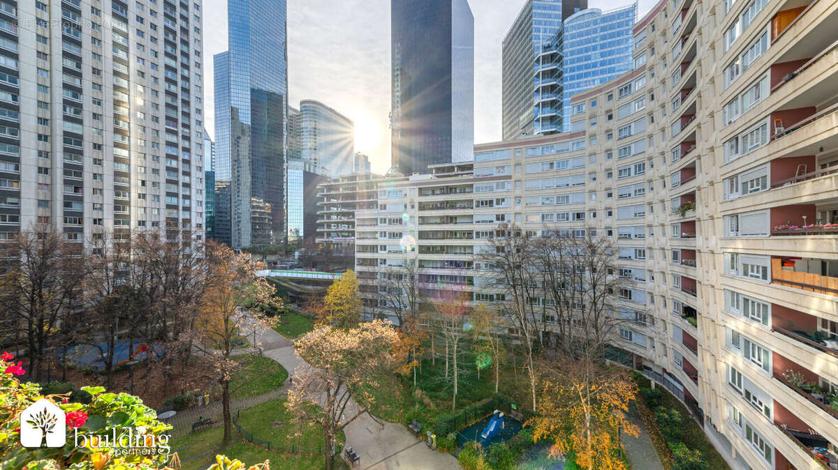 Appartement à COURBEVOIE
