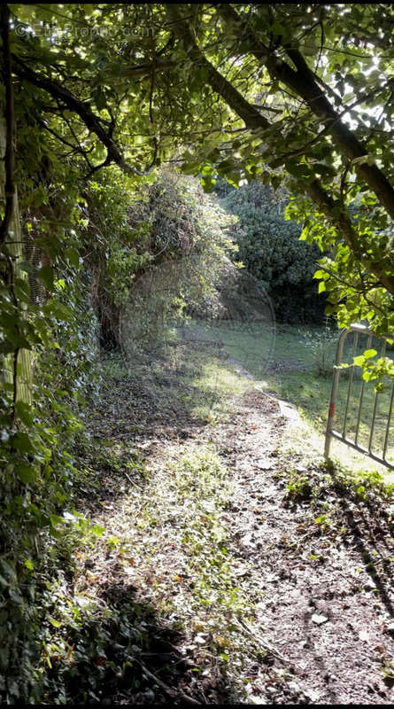 Terrain à MAGNY-EN-VEXIN