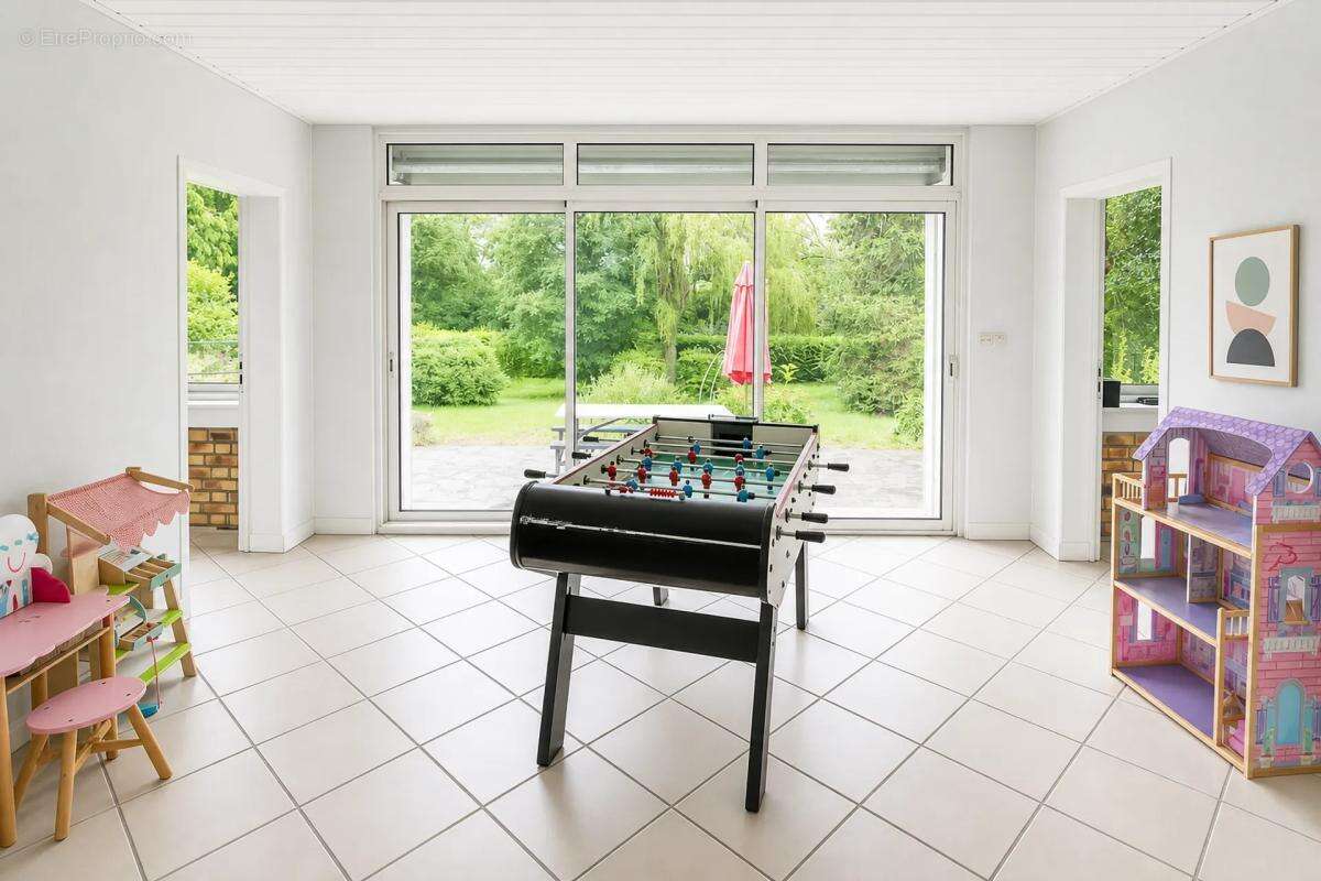 Maison de 14 pièces de 510 m² à Verdelot - photo 9