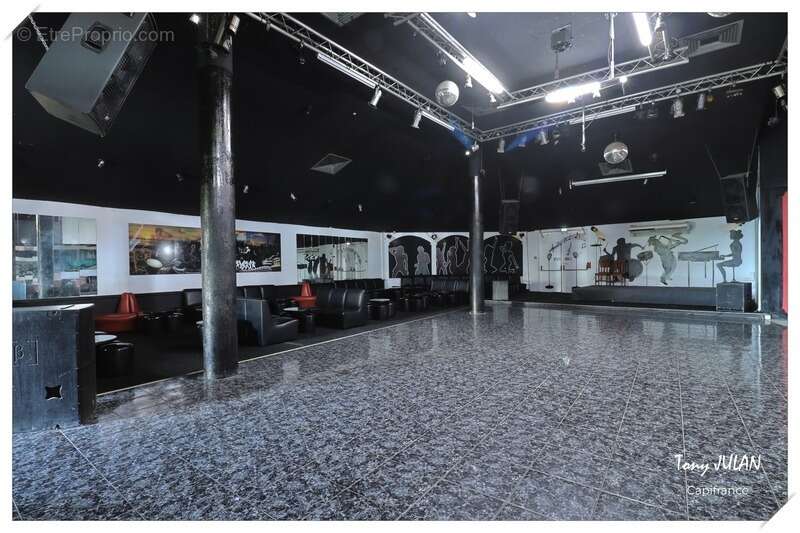 Commerce à GOURBEYRE