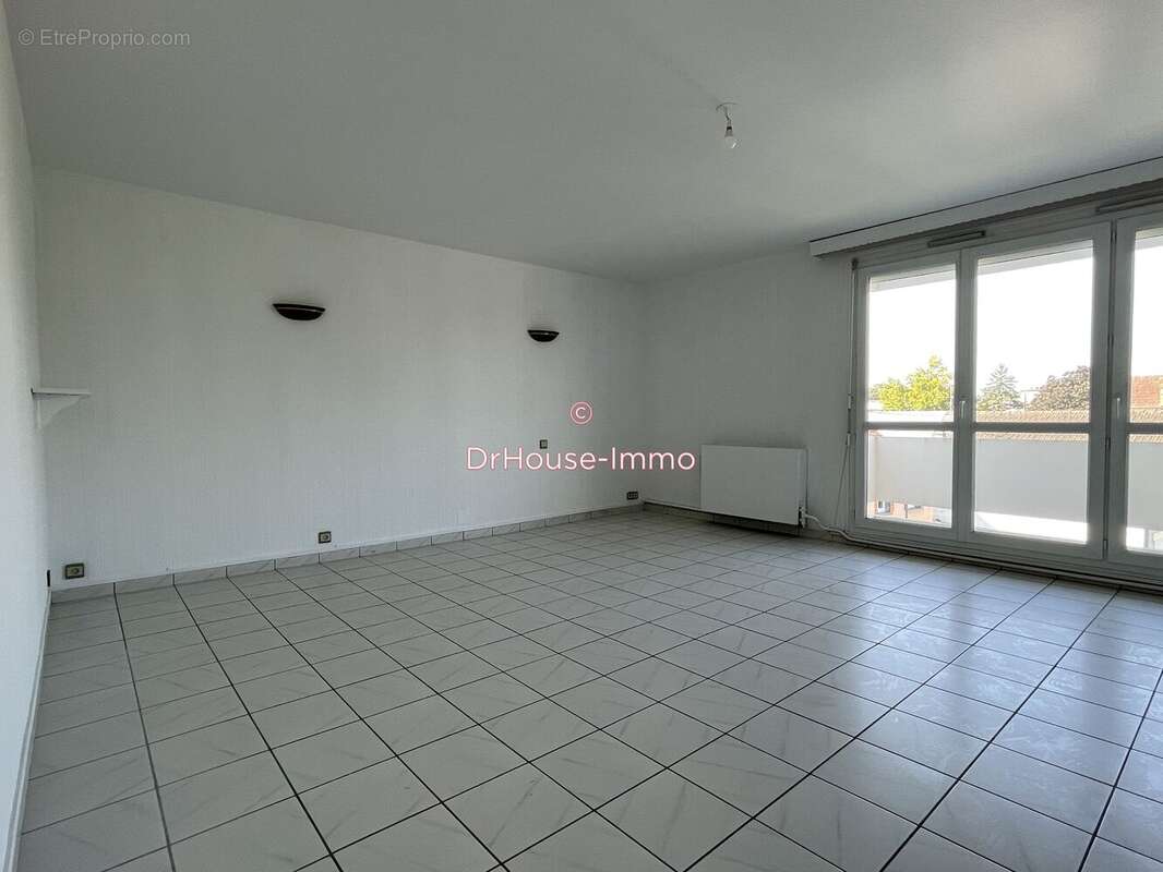 Appartement à COSNE-COURS-SUR-LOIRE