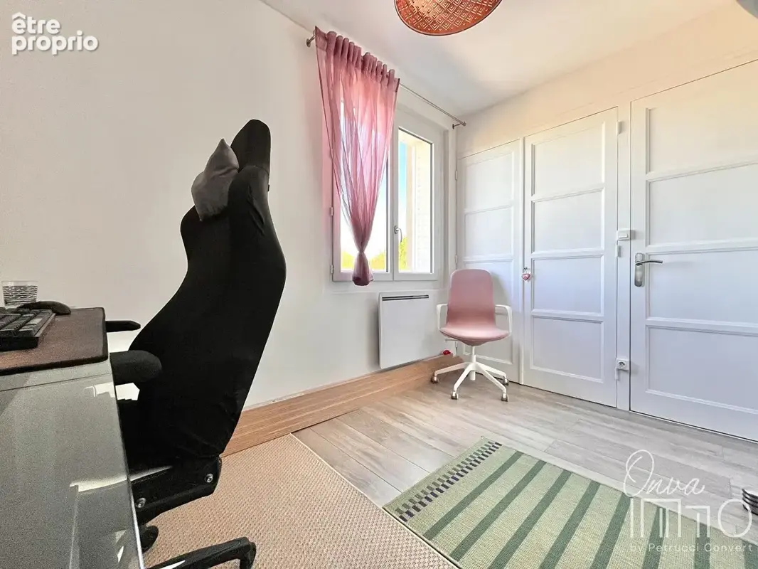 Rillieux Village - T3 65 m² lumineux avec balcon, cave et garage en option - photo 10