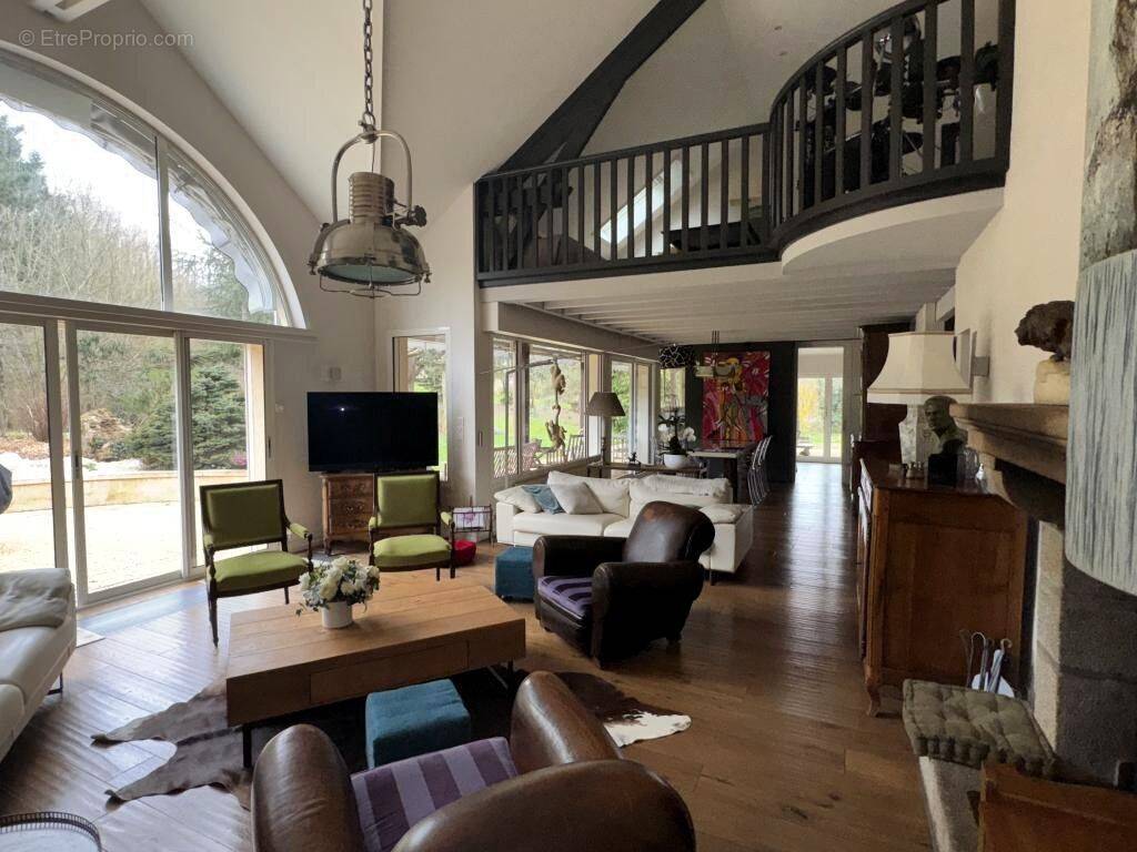 Maison à SAINT-AMAND-MONTROND