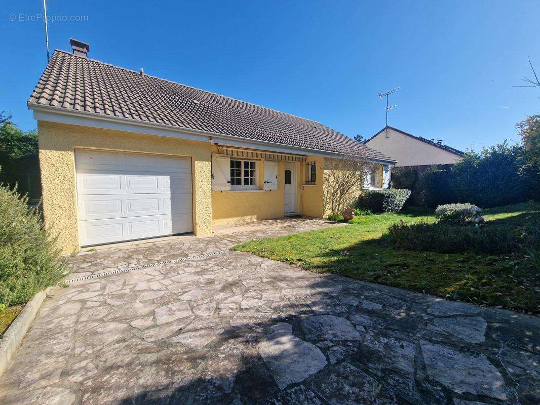 Maison à VAIRES-SUR-MARNE