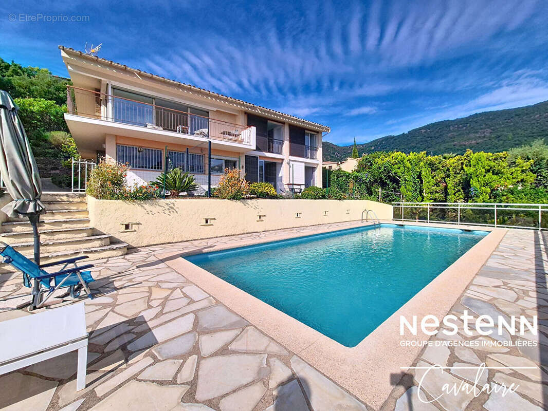 Villa 140 m² vue mer et piscine à 20 minutes à pied des plages de Cavalaire - photo 14