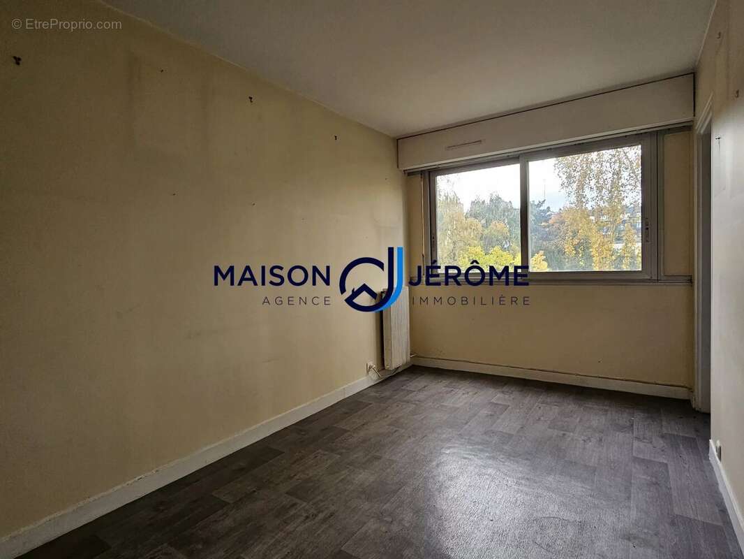 Appartement à CLICHY