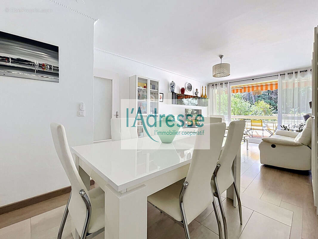 EXCLUSIVITE Appartement à Vendre 3 pièces Antibes - photo 3