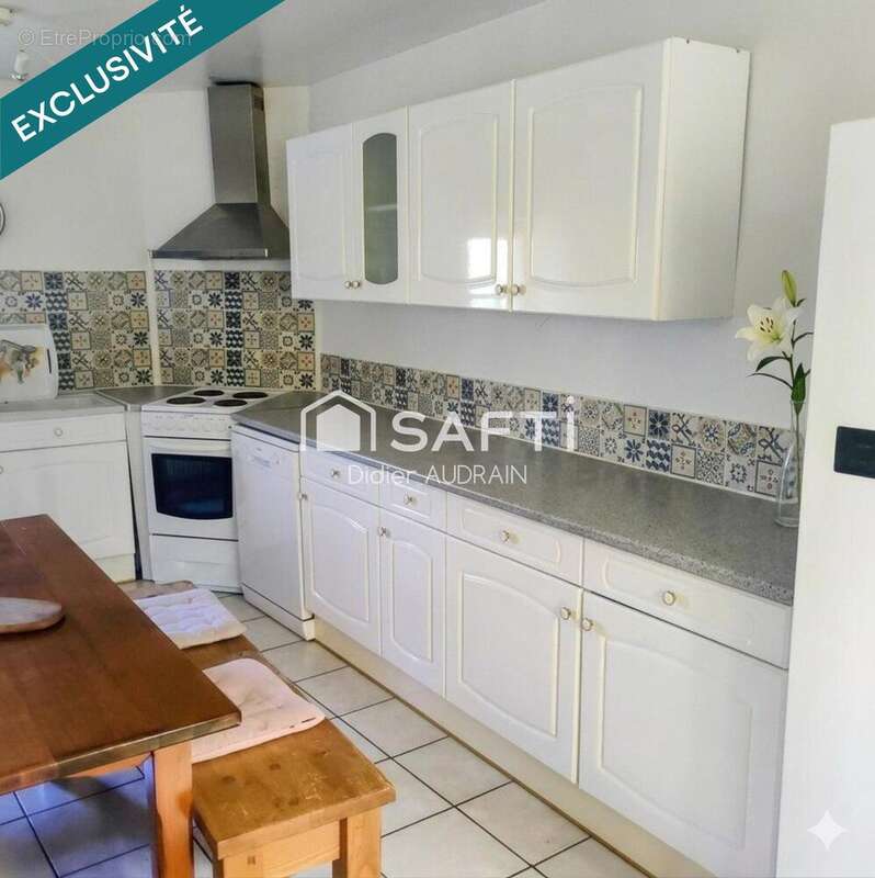 Maison 170 m² à Lapeyrouse  - photo 5