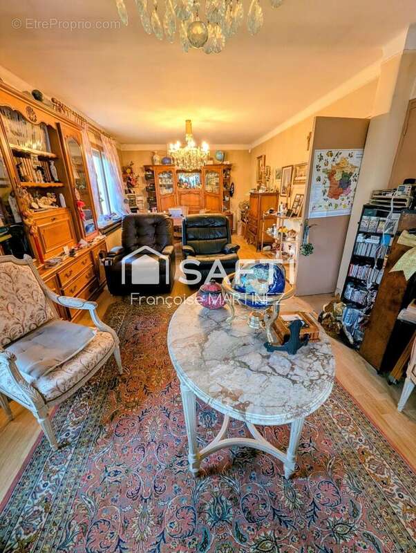 Photo 2 - Maison à DECINES-CHARPIEU