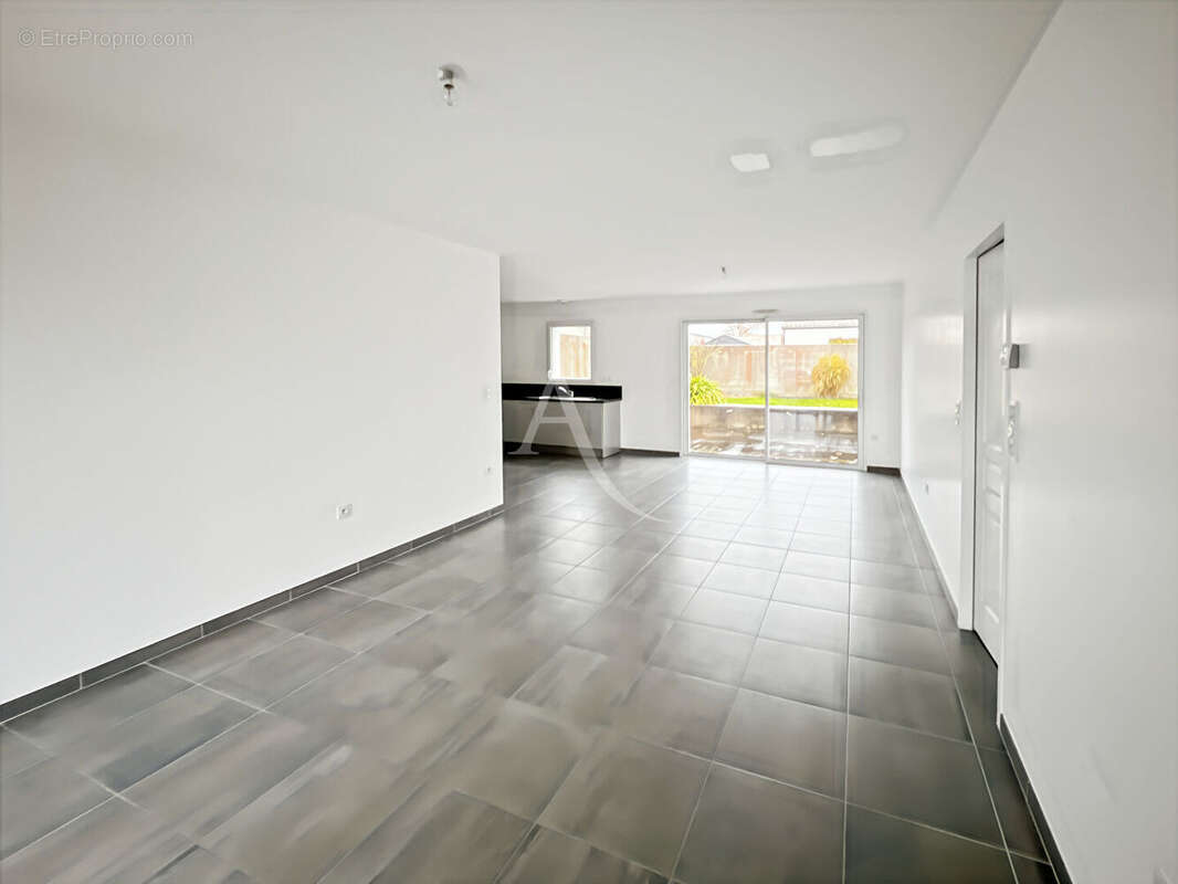 Maison à SALLERTAINE