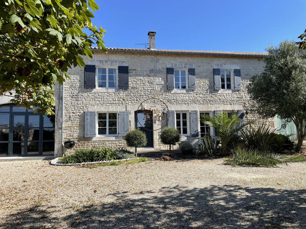 Maison à VARS