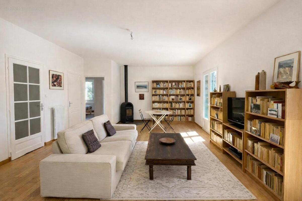 Photo 1 - Maison à SAUVETERRE