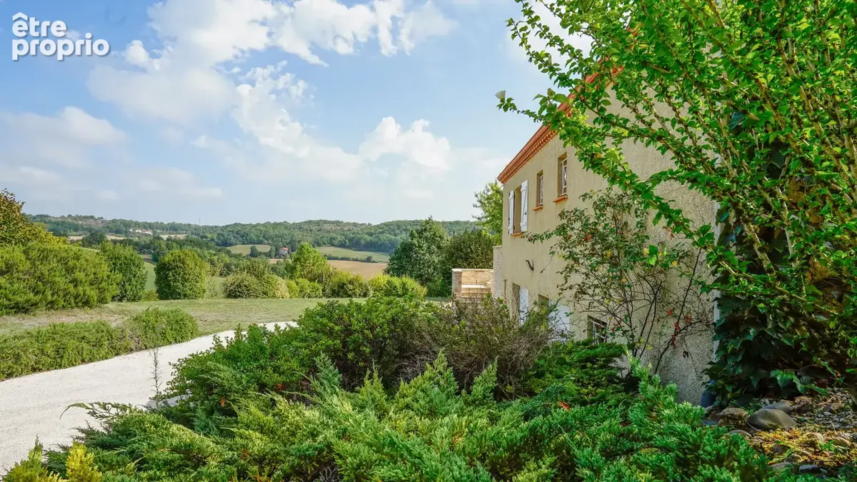 Belle maison contemporaine avec piscine, grand terrain et vue sur la campagne - photo 4