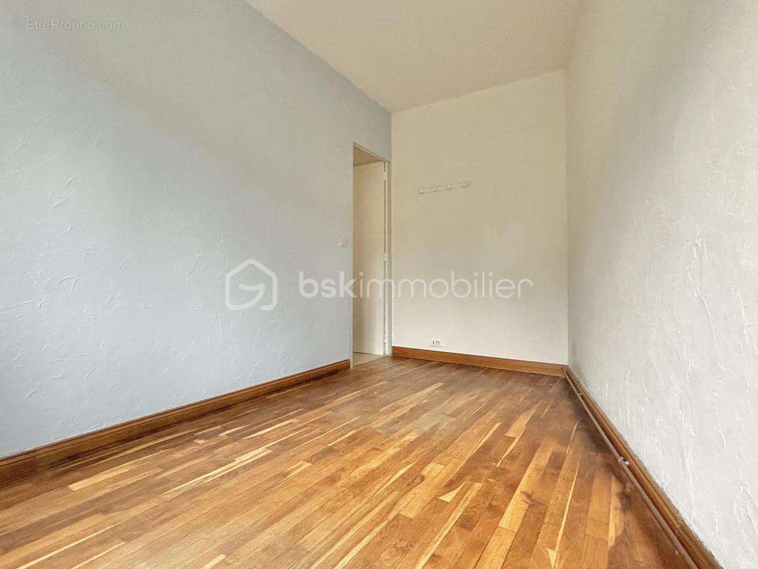 Maison à MILLY-LA-FORET