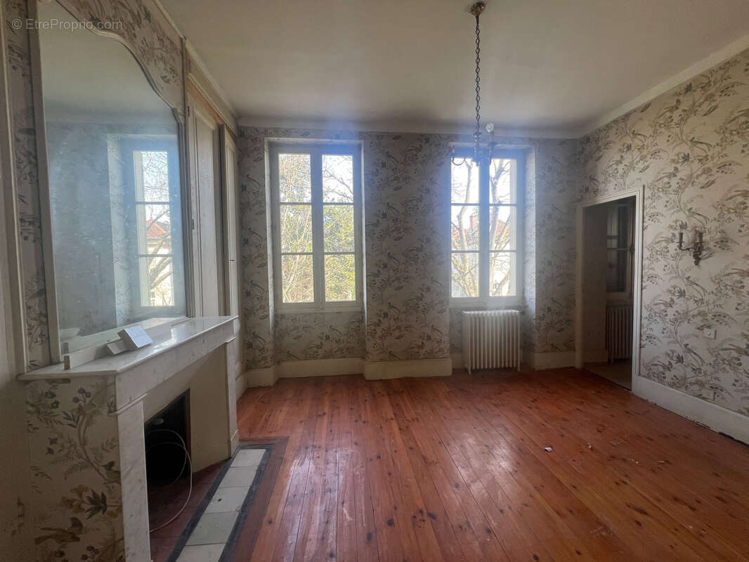 Maison à VILLENEUVE-SUR-LOT