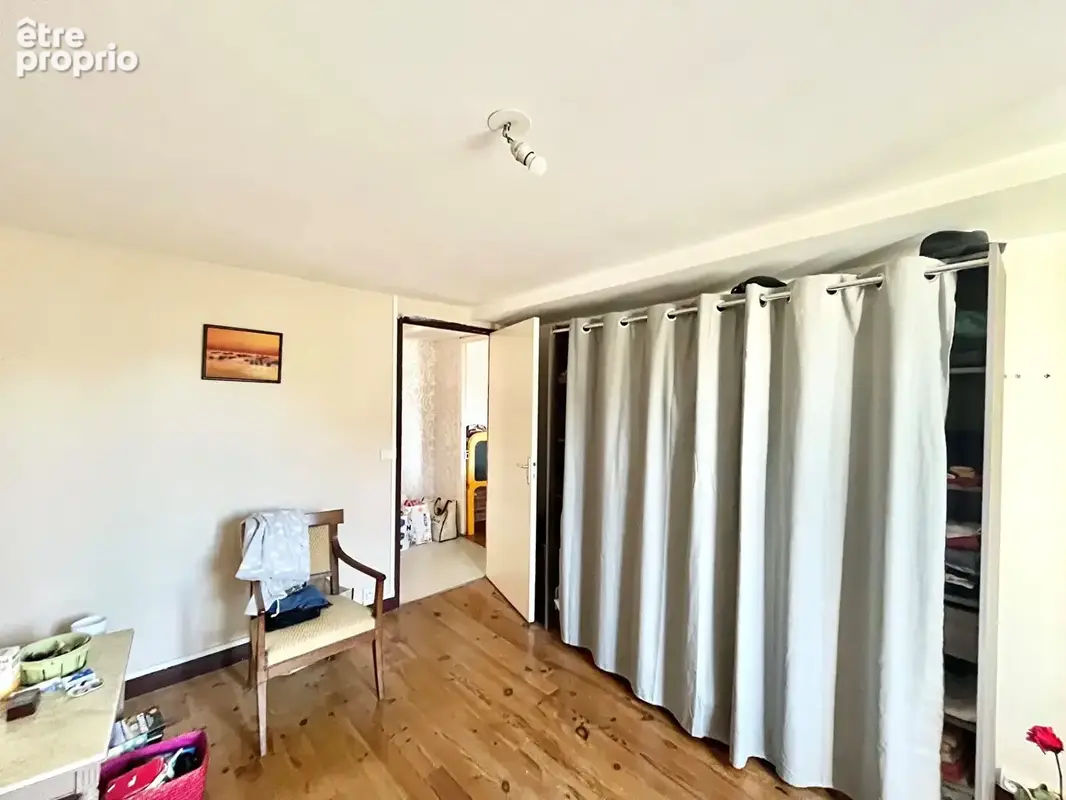Maison Montillieres Sur Orne 3 pièce(s) 60 m2 - vaste salon séjour - sous-sol complet  - dans le bourg au calme - photo 14