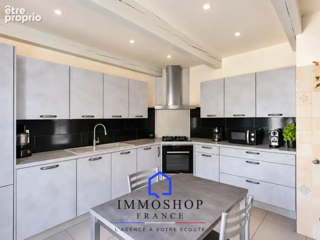 Maison T4 300m2 - Septèmes Les Vallon 13240 - photo 4