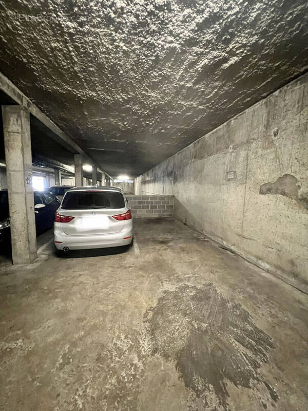 Parking à ORLEANS
