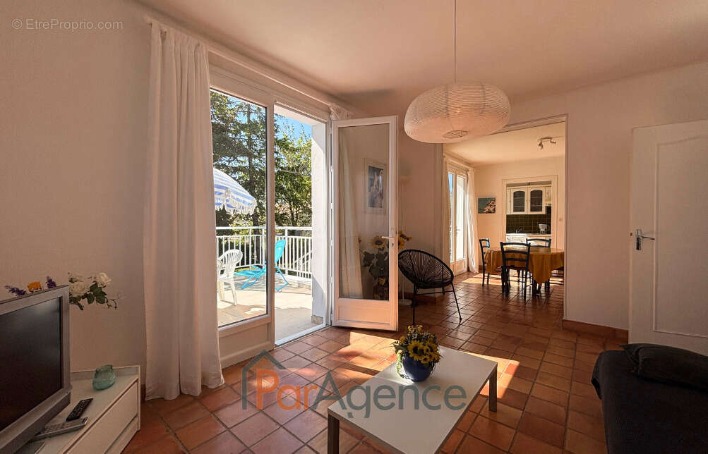 Maison à MESCHERS-SUR-GIRONDE