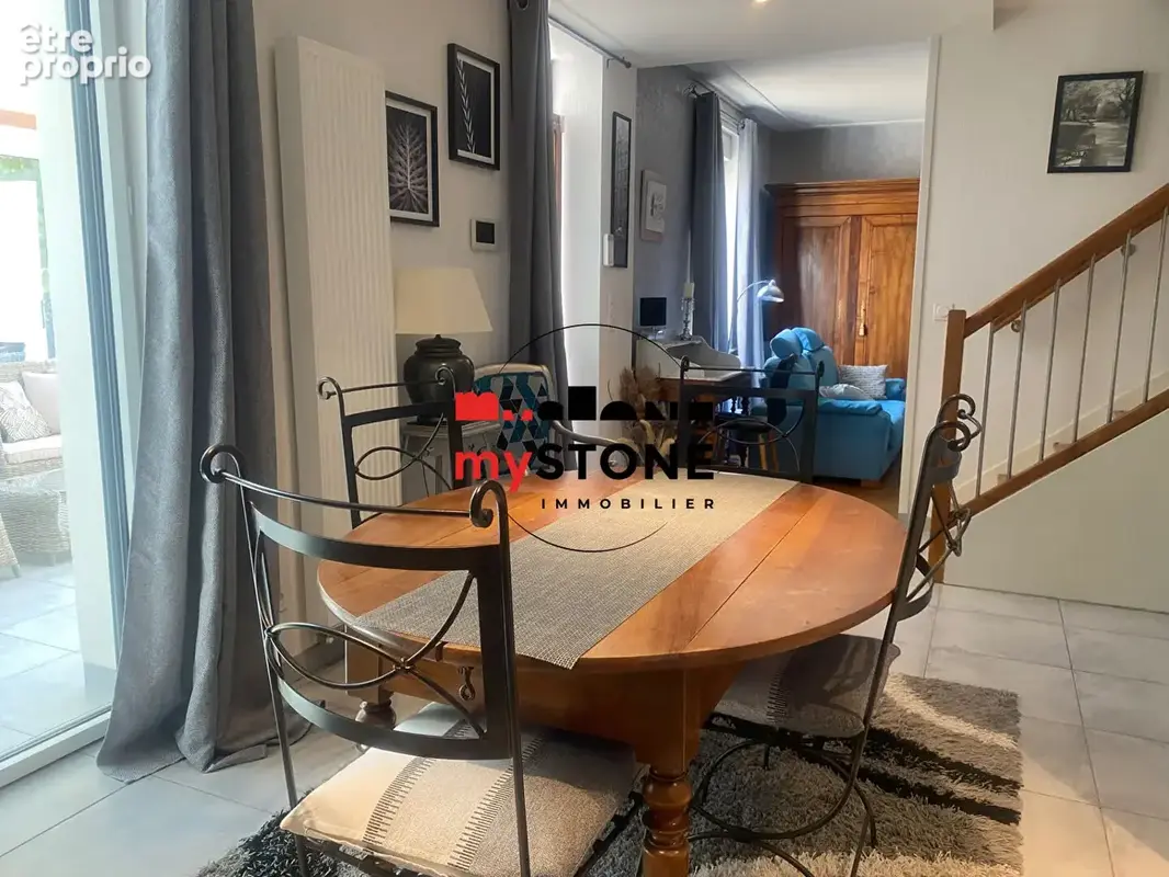 SAVIGNEUX - maison 135 m²  avec Veranda- 4 chambres- sur 1000 m² de terrain - photo 3