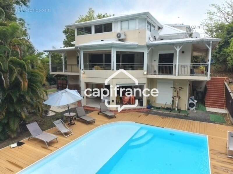 Maison à vendre 8 pièces LE GOSIER (971) - photo 3