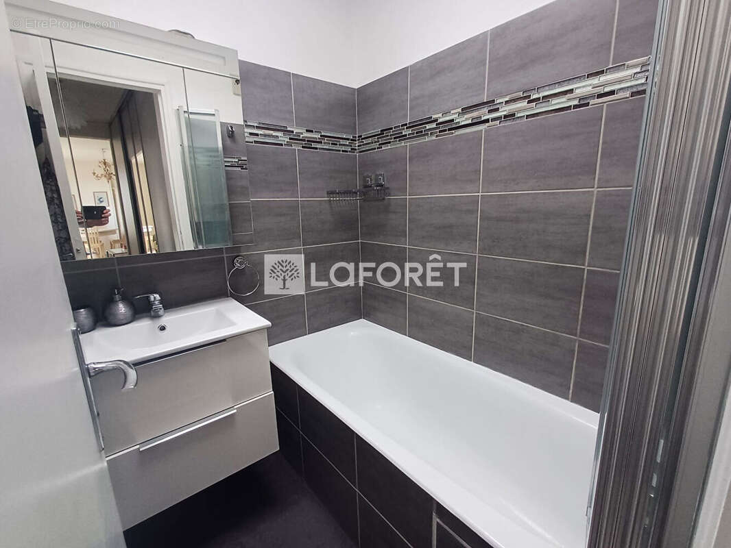 Appartement à CAMIERS